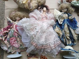 Bambole ceramica da collezione. 9 euro ciascuna