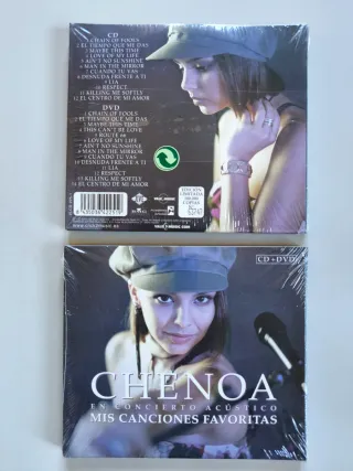 SHAKIRA. JENNIFER LOPEZ. CHENOA. TAMARA. CDs.