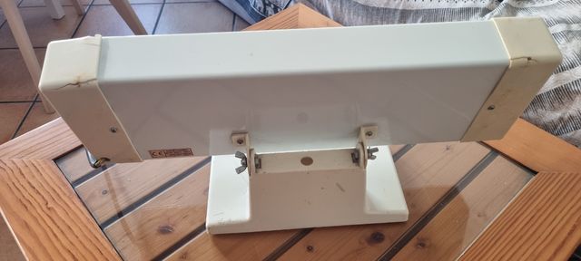 Riscaldatore elettrico a radiatore. 1200w