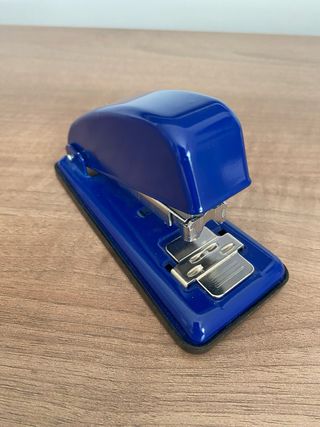 Grapadora Petrus Azul