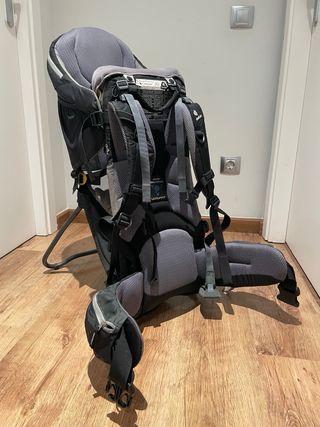 Mochila Portabebés Trekking Deuter