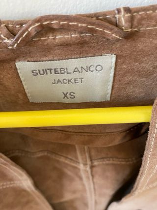 Chaqueta Suiteblanco ante flecos Talla XS,