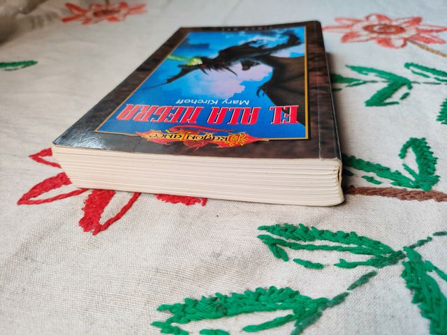 Ala negra. Dragonlance. Timun Mas.