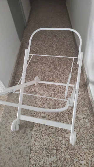 Moisés para bebé azul con animales