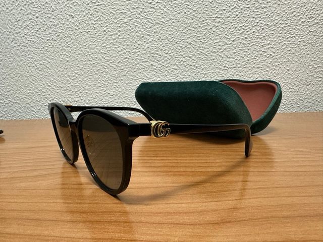Gafas de sol Gucci negras