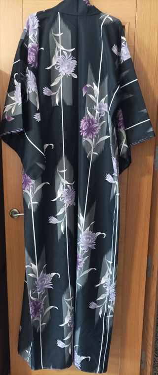 Kimono japonés sin estrenar con 2 fajines