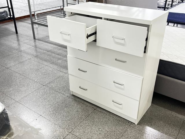 REBAJA!! Cómoda 5 cajones blanca y MARRON