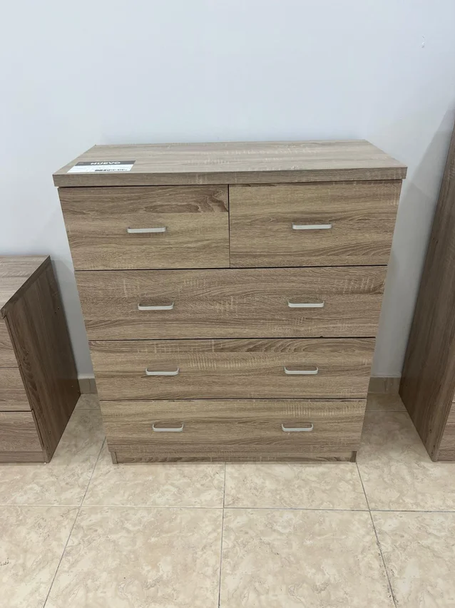 REBAJA!! Cómoda 5 cajones blanca y MARRON