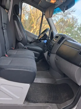 Mercedes-Benz Sprinter 2012