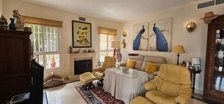 Chalet en venta en El Faro de Calaburra - Chaparral en Mijas