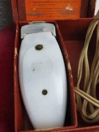 Máquina de afeitar BELCUT antigua 1955