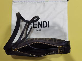 Bolso Small Simply Fendi Mini, casi nuevo y origin