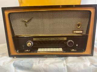 Radio Iberia Antigua Gramola