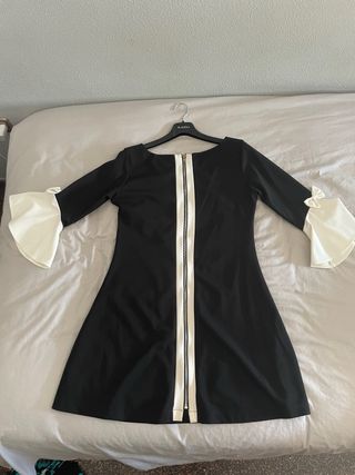 Vestido negro y blanco con cremallera
