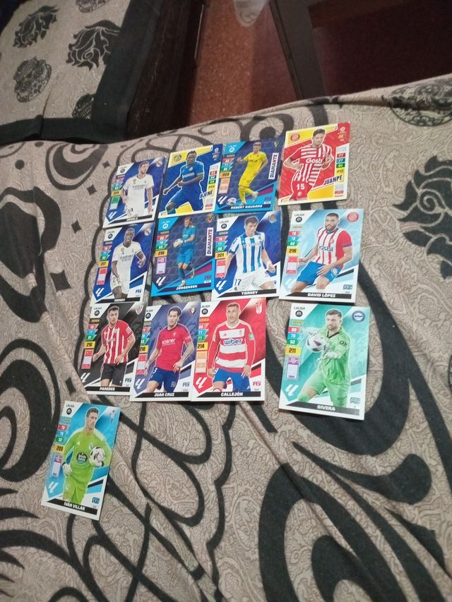 Lote cromos fútbol eurocopa lidl 24 y adrenalyn