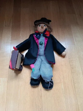 Marioneta de madera con traje de 40cm