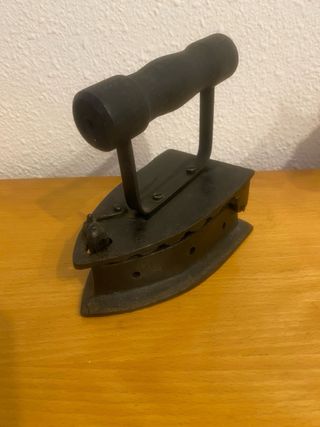 Plancha antigua de carbón