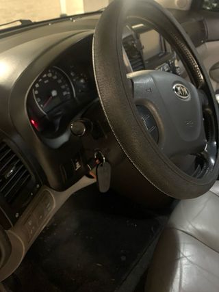 Kia Carnival  2007