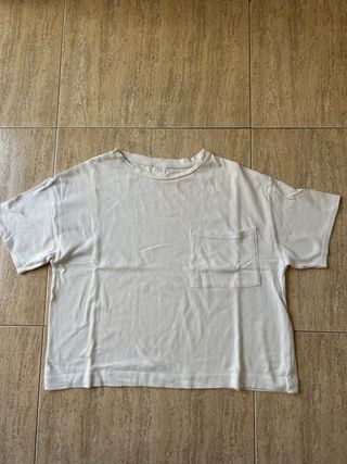Camiseta blanca tipo cropped - ZARA