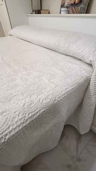 Colcha blanca cama 150