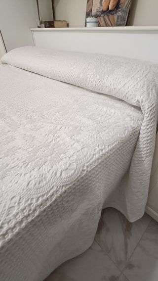 Colcha blanca cama 150