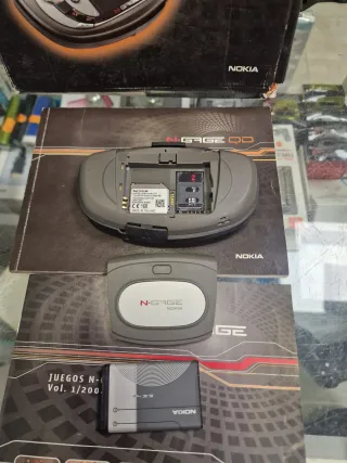 Nokia N-Gage QD + Juegos y Accesorios