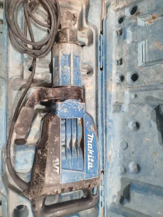 Martillo demoledor Makita HM1317C
