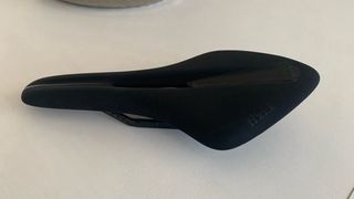 Sillín Fizik Arione R1 Negro