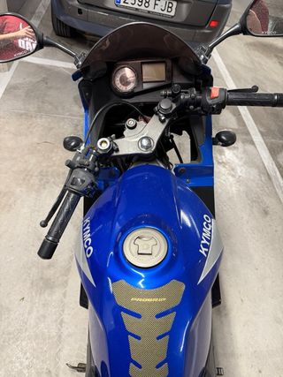Moto Kymco Quannon 125 Azul