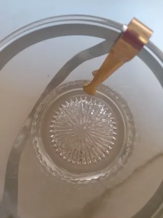 Cubiteras de cristal y metal doradas