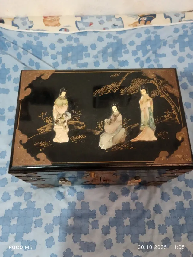 Joyero antiguo de jade chino 