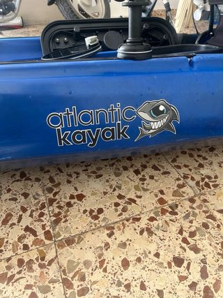 Kayak doble Atlantic Kayak con motor Ozeam 2.5 CV