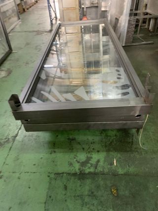 Separador hierro-cristal con LED