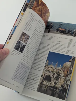 Italia (Guia total / Total Guide) (Spanish Edit...