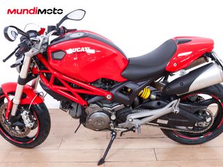 DUCATI MONSTER 696 PLUS