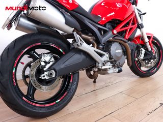 DUCATI MONSTER 696 PLUS