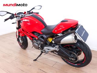 DUCATI MONSTER 696 PLUS