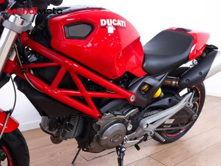 DUCATI MONSTER 696 PLUS