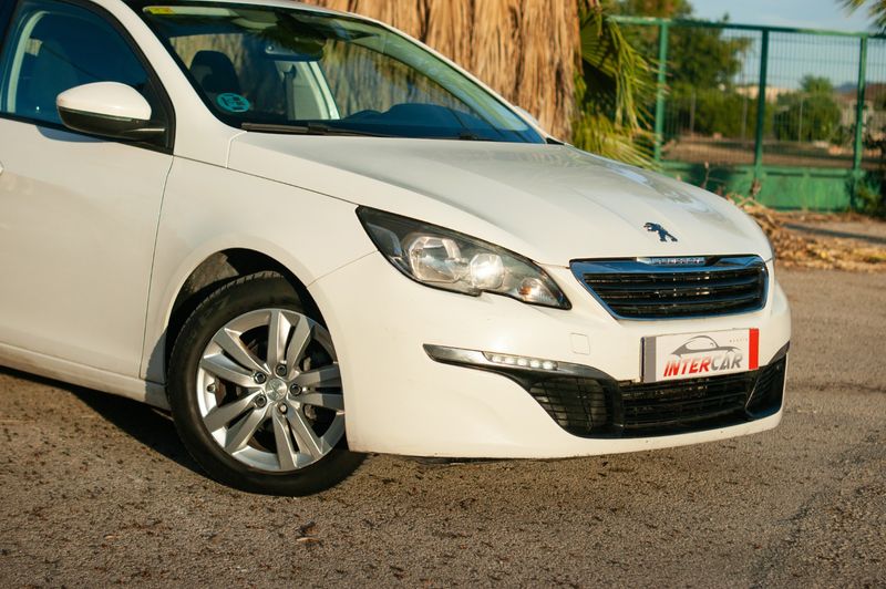 Peugeot 308 1.6 BlueHDi Access 2015, foto 2