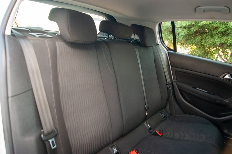Peugeot 308 1.6 BlueHDi Access 2015, foto 18