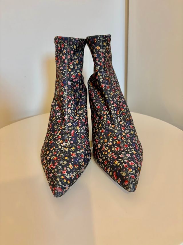 Botines elásticos estampados florales