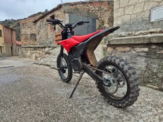 Moto Eléctrica Pit Bike 72V 4500W