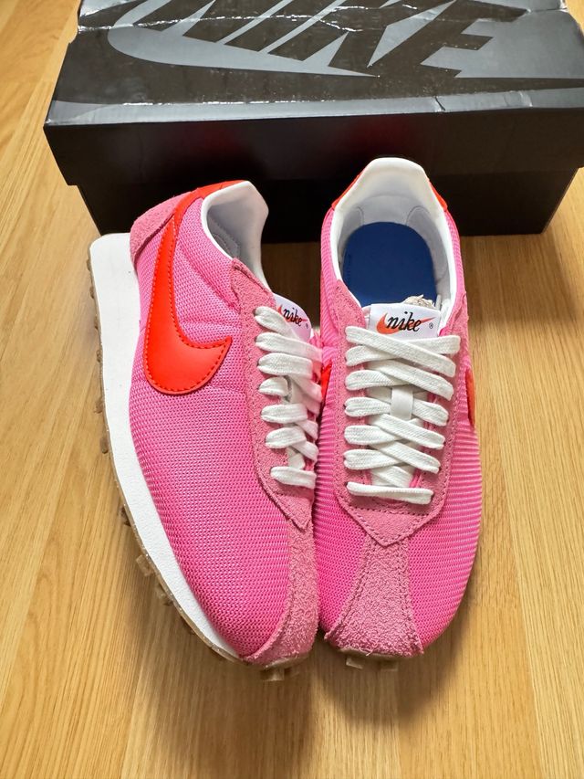 Zapatillas Nike Rosas y Rojas