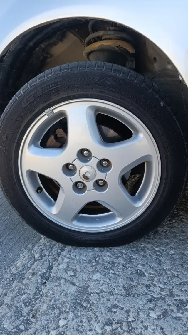 Despiece Nissan Almera Tino 2.2D