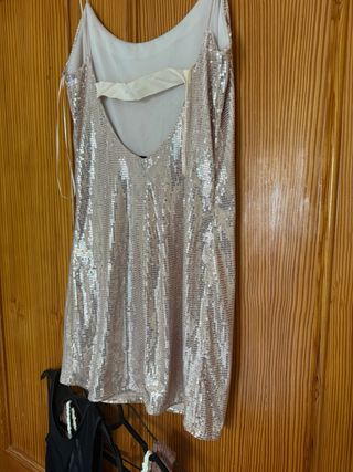 Lote vestidos e un mono