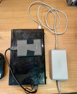 Nintendo Wii U Negra + 4 Mandos + 36 Juegos