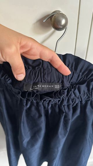 Falda Azul Marino. Zara. Talla XS