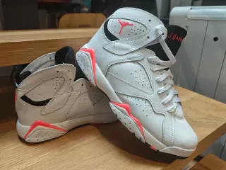 Jordan 6 Retro Naranja Blanco