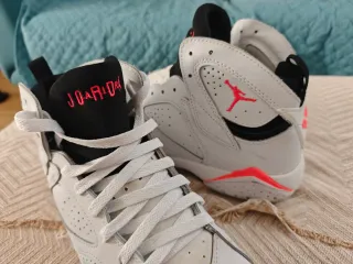 Jordan 6 Retro Naranja Blanco