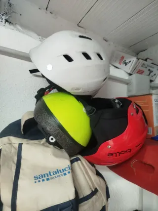 Caschi da sci Uvex e Bollé